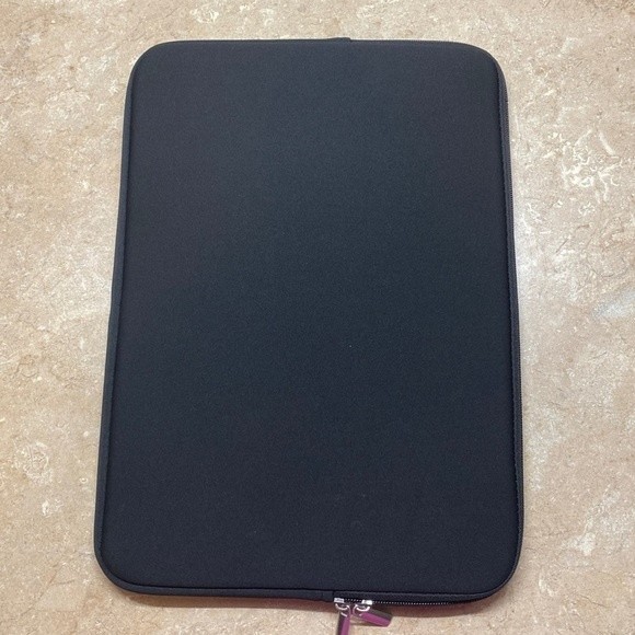 Zippered laptop protective sleeve - Picture 1 of 2